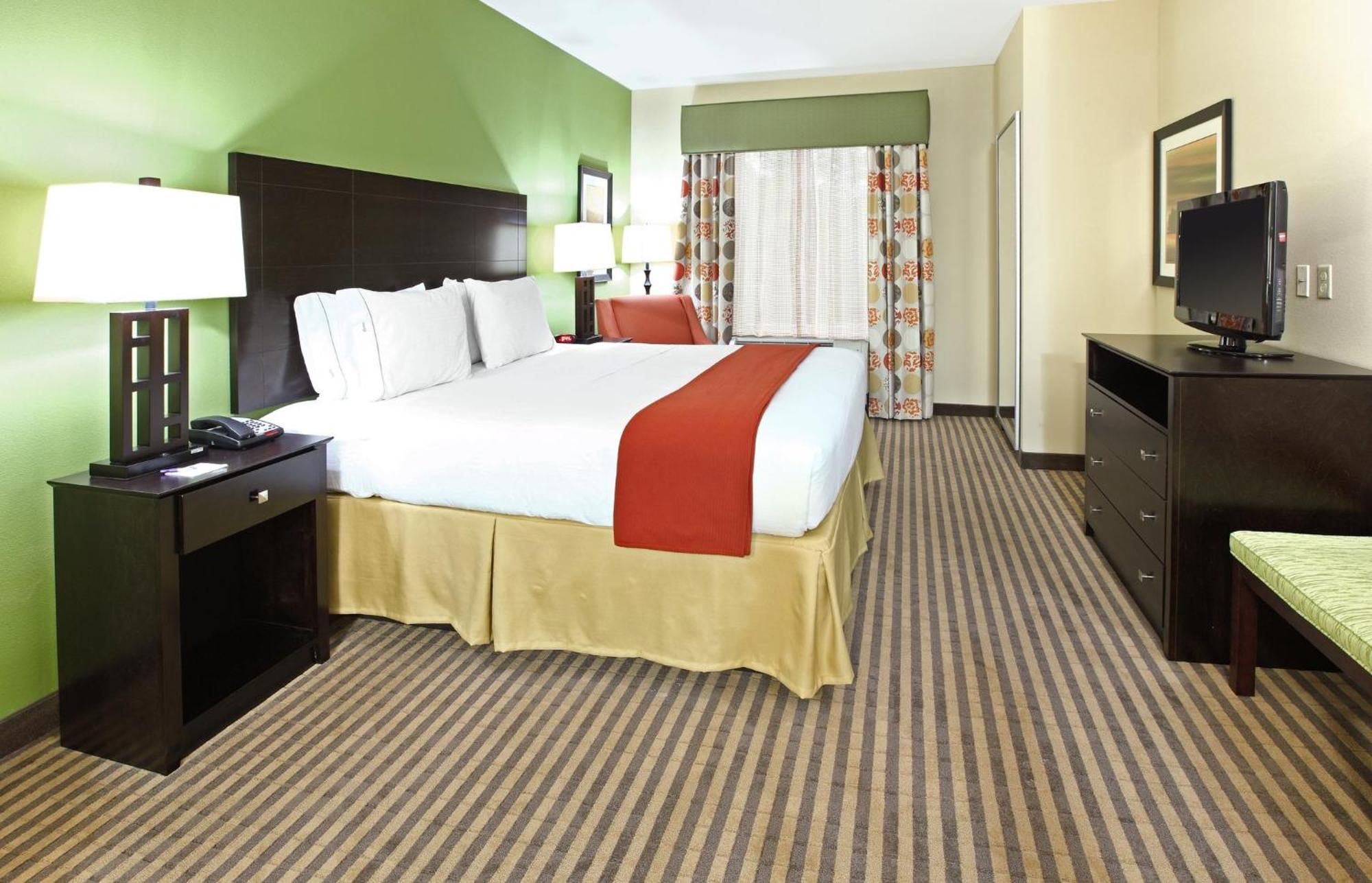 Holiday Inn Express & Suites Maumelle By Ihg Exterior photo